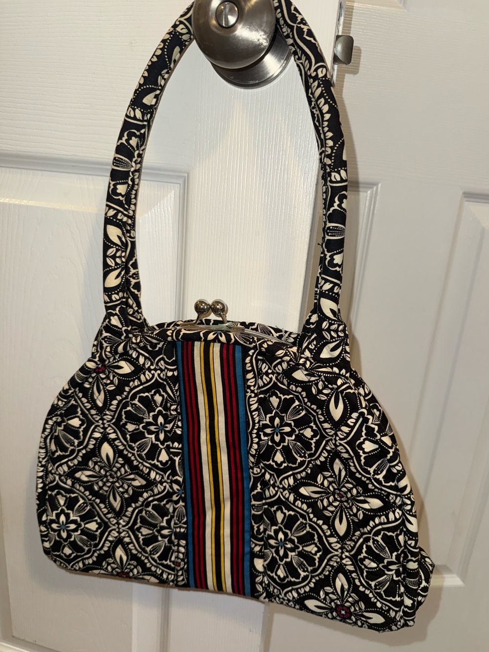 Vera Bradley Eloise Kiss Lock Shoulder Bag Baroque Retired Quilted Purse